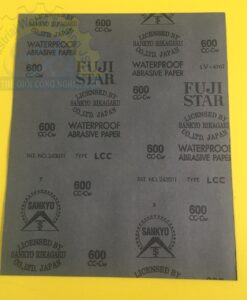 Giấy nhám chịu nước, kích thước 230mm x 280mm, độ nhám P600, quy cách 100 tờ/hộp  P-600 Fujistar
